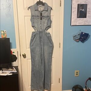Size medium Fashion Nova Light Blue Denim Overalls
